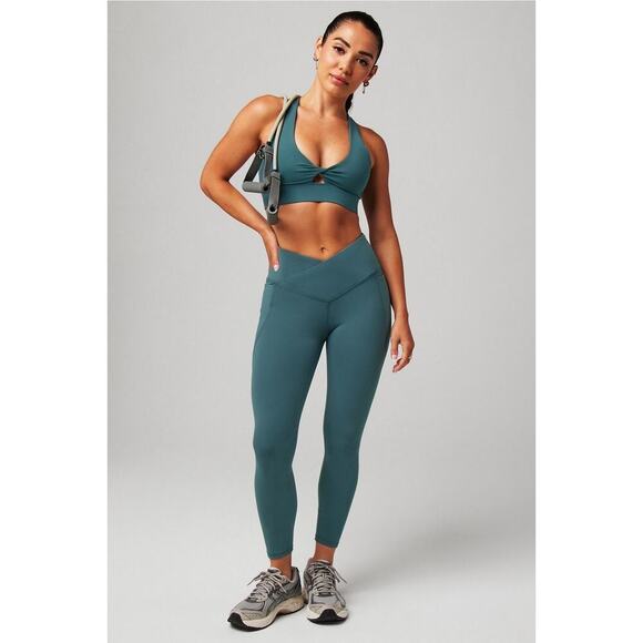 Fabletics Oasis Twist Medium Impact Sports Bra – Blue Spruce – Size M ~ NEW/NWT! - Picture 3 of 7